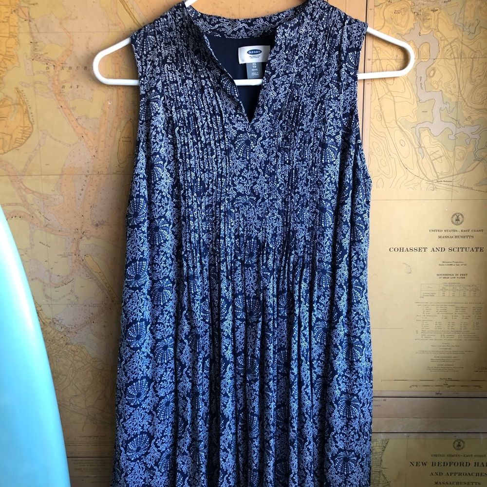 Old Navy patterned sleeveless dress